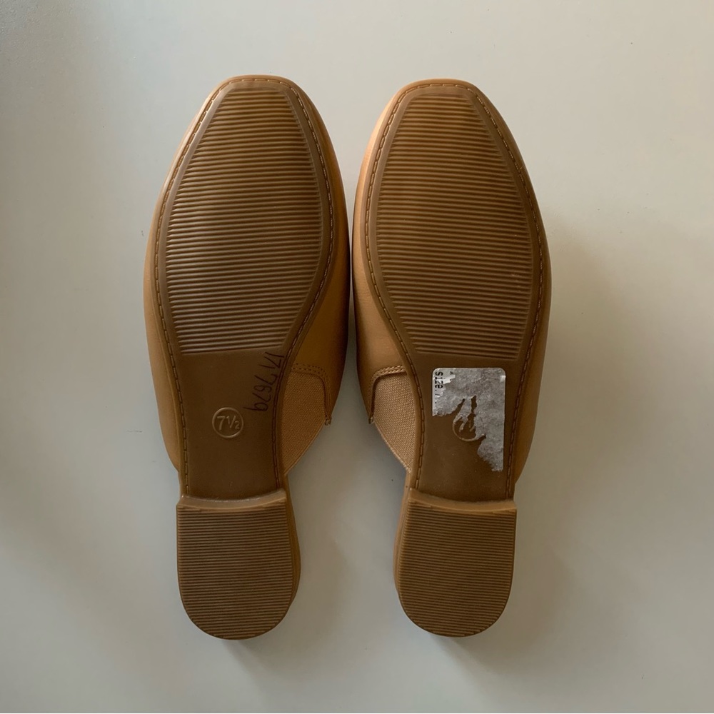 Universal Thread Flats - image 2